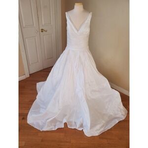 Franssical Wedding Dress Minimalistic Glamorous Empire Waist Gown Size 18 NWT